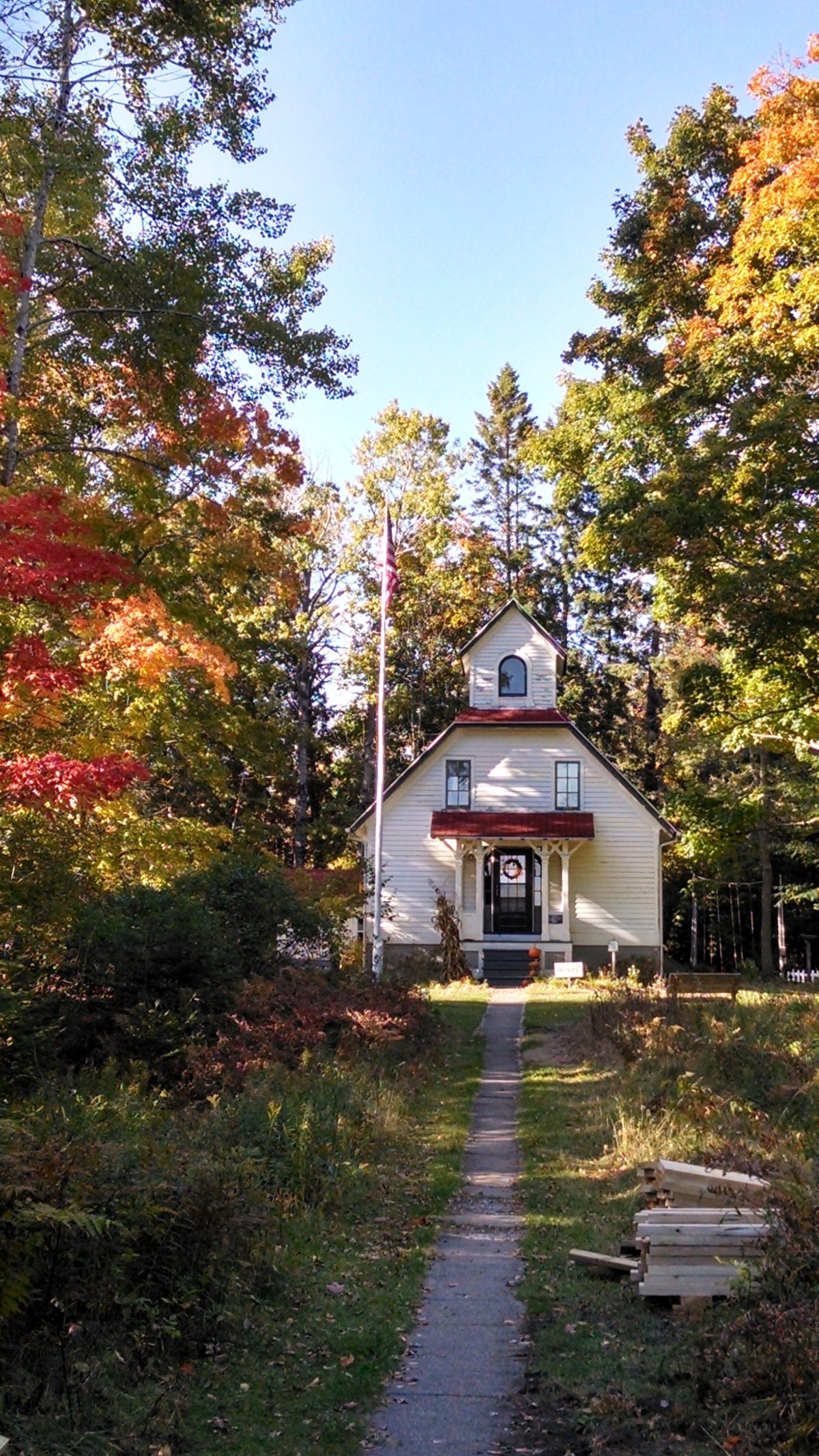 Upper Range Light in autumn
